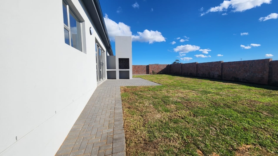 3 Bedroom Property for Sale in Stilbaai Wes Western Cape